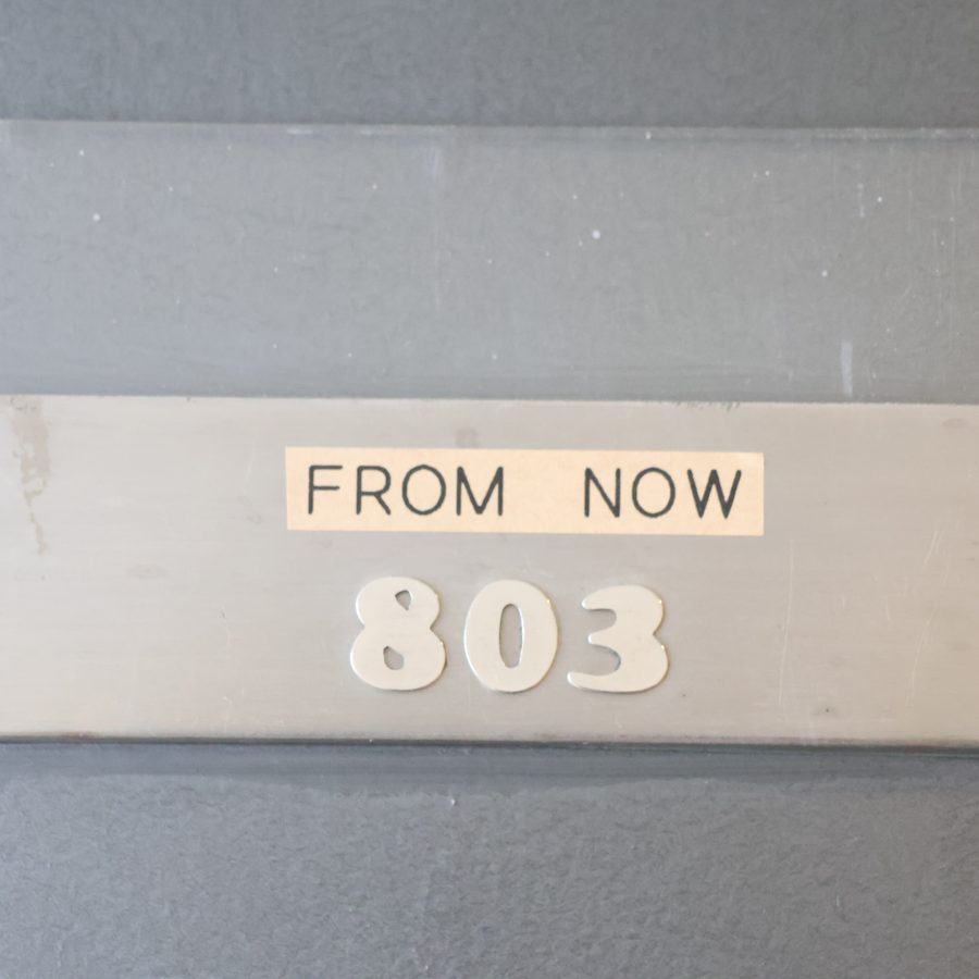 入口（FROM NOW 803）