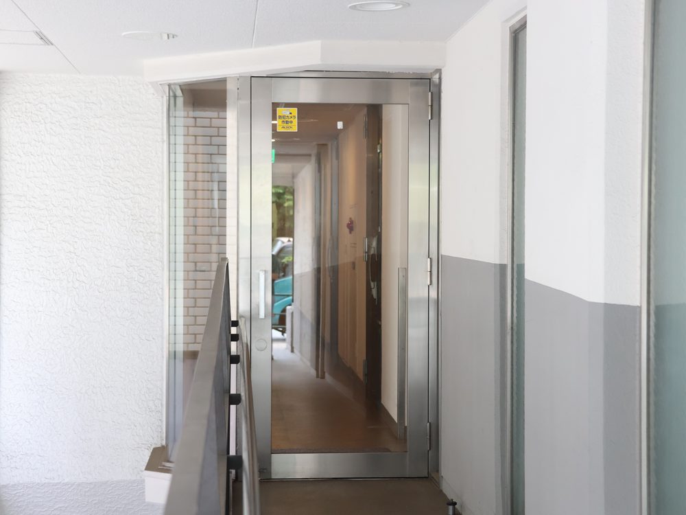 建物1階の入り口